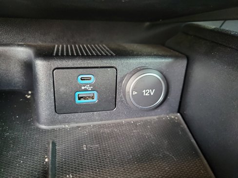 Used 2021 Ford Escape SE image 25