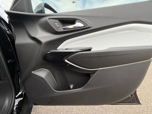 New 2025 Chevrolet Trax LT image 26