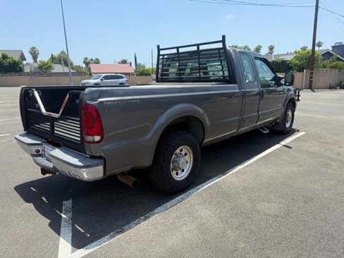 Used 2003 Ford F250 XLT image 4