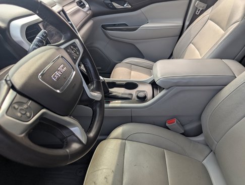 Used 2019 GMC Acadia SLT w/ LPO, Floor Liner Package image 18