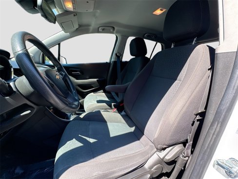 Used 2020 Chevrolet Trax LS w/ Tint and Cruise Package image 18