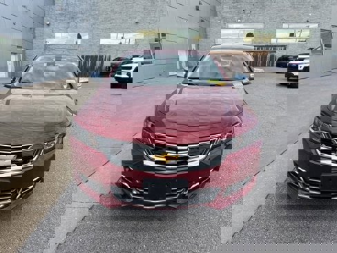 Used 2018 Chevrolet Impala Premier w/ Premier Confidence Package image 2