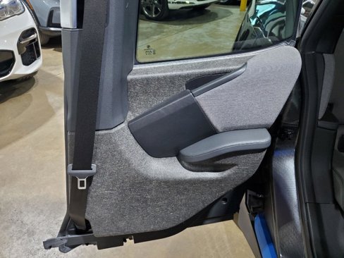 Used 2017 BMW i3 w/ Range Extender image 23