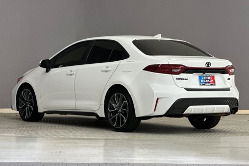 Used 2022 Toyota Corolla SE image 3