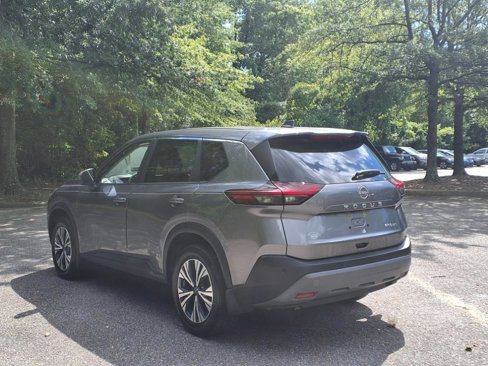 Used 2023 Nissan Rogue SV image 6