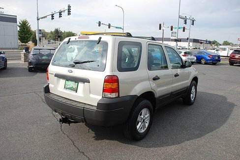 Used 2005 Ford Escape XLS image 5