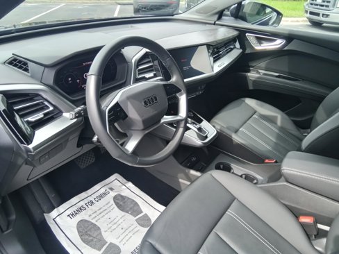 Certified 2024 Audi Q4 e-tron Premium Plus image 17