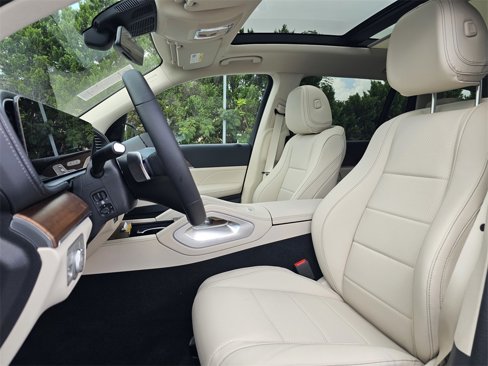 New 2025 Mercedes-Benz GLS 450 4MATIC image 14