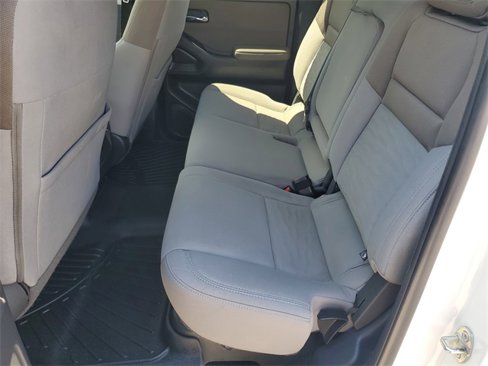 Used 2022 Nissan Frontier SV w/ Technology Package image 21
