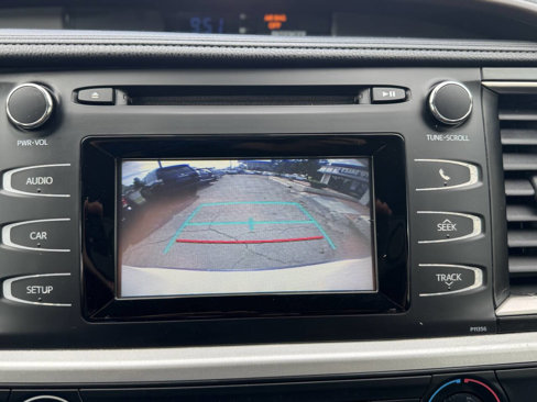 Used 2018 Toyota Highlander Plus image 22