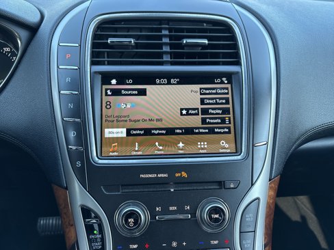 Used 2018 Lincoln MKX Reserve w/ Lincoln MKX Climate Package image 23