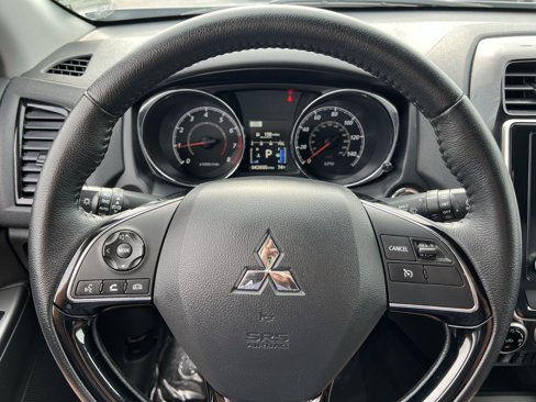 Used 2024 Mitsubishi Outlander Sport SE image 16
