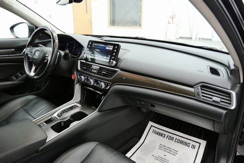 Used 2020 Honda Accord Touring image 18