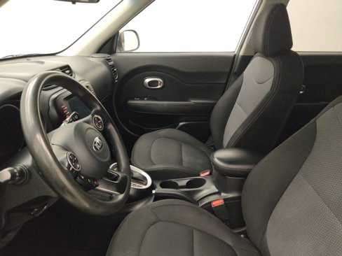 Used 2018 Kia Soul + image 17