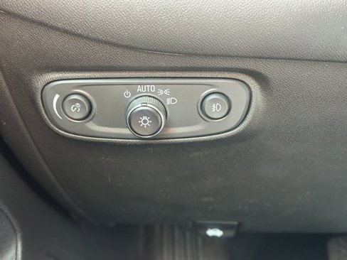 Used 2021 Chevrolet Equinox LT image 31