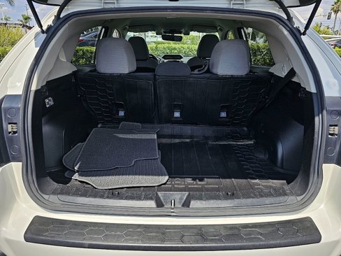 Used 2020 Subaru Crosstrek 2.0i Premium image 13