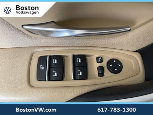 Used 2018 BMW 320i xDrive Sedan w/ Convenience Package image 21