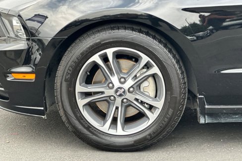 Used 2014 Ford Mustang Premium image 23