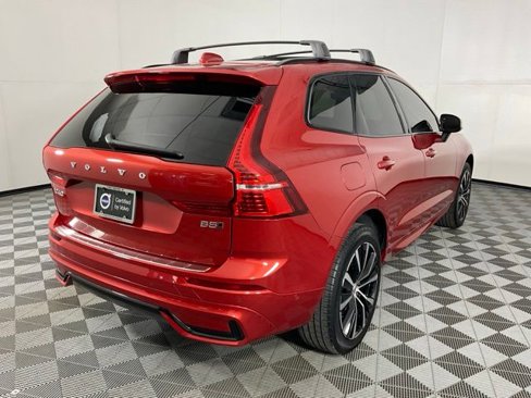 Certified 2024 Volvo XC60 B5 Plus w/ Protection Package Premier image 6
