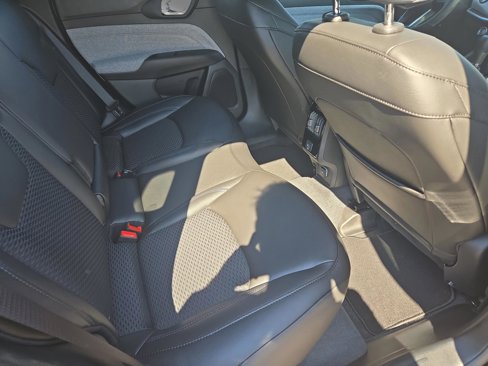 New 2025 Jeep Compass Latitude image 29