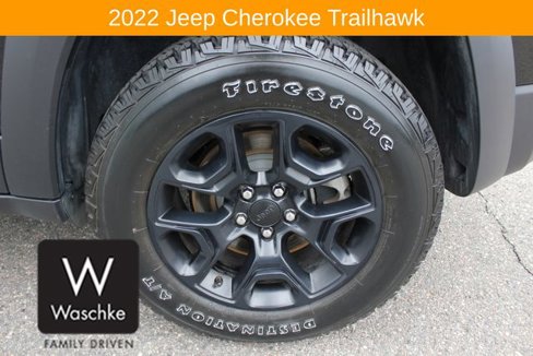 Used 2022 Jeep Cherokee Trailhawk w/ Sun, Sound & Nav Group image 13