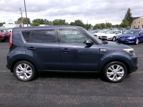 Used 2016 Kia Soul ! image 2