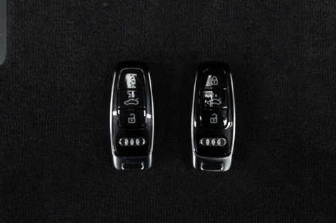 Used 2021 Audi e-tron Premium image 54