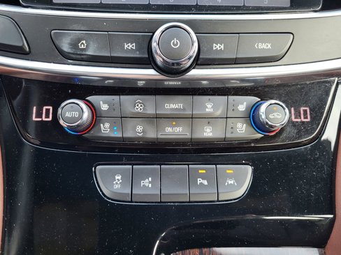 Used 2019 Buick LaCrosse Avenir w/ Driver Confidence Package II image 14