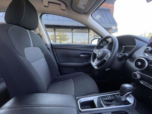 Used 2024 Nissan Sentra SV image 16