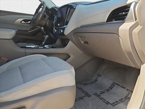 Used 2018 Chevrolet Traverse LT image 23