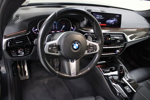 Used 2019 BMW 540i w/ M Sport Package image 22