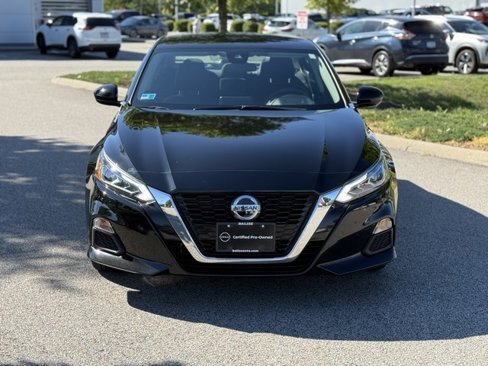 Used 2022 Nissan Altima 2.5 SV image 2