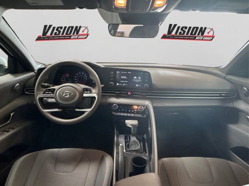 Used 2023 Hyundai Elantra SEL image 27