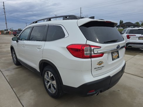 Used 2023 Subaru Ascent Premium w/ Convenience Package image 3