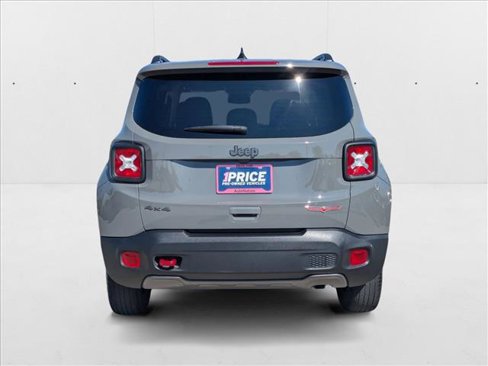 Used 2021 Jeep Renegade Trailhawk image 6