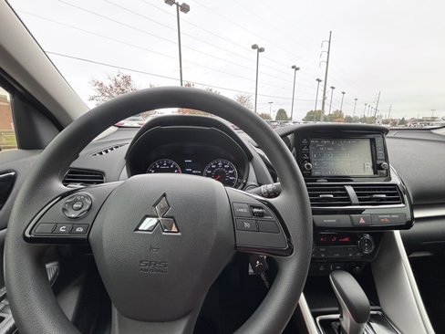 New 2024 Mitsubishi Eclipse Cross ES image 26