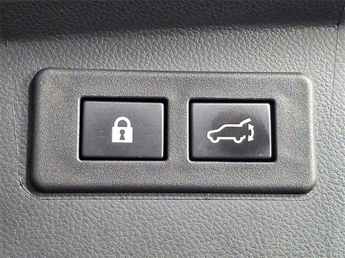 Used 2023 Subaru Outback Premium image 28