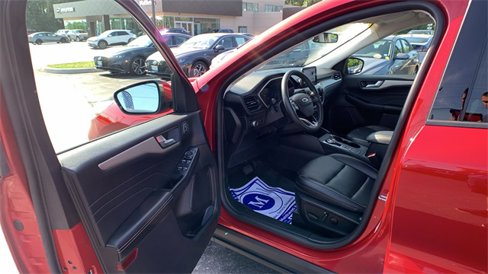 Used 2021 Ford Escape SEL w/ Technology Package image 9