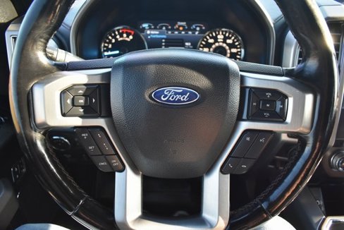 Used 2018 Ford F150 Platinum w/ Equipment Group 701A Luxury image 17