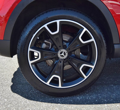 Used 2018 Mercedes-Benz GLA 250 4MATIC image 46