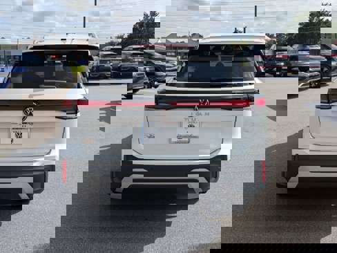 New 2025 Volkswagen Tiguan S image 4