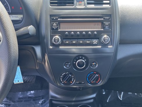 Used 2015 Nissan Versa S Plus image 21