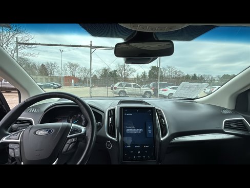 Used 2022 Ford Edge Titanium image 11