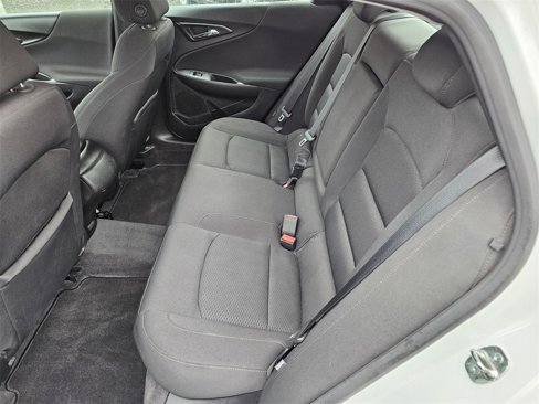 Used 2018 Chevrolet Malibu LS image 10
