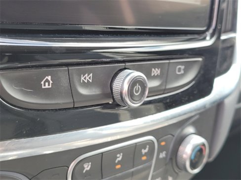 Used 2018 Chevrolet Traverse LT image 31