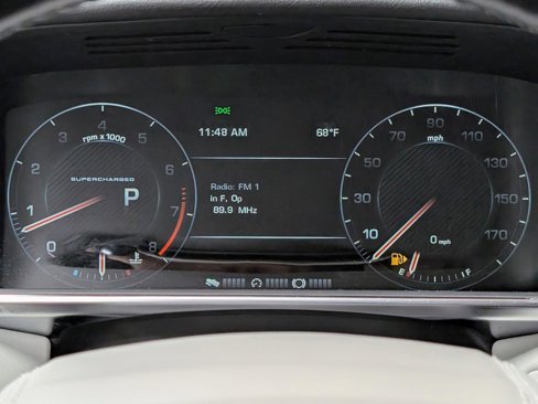 Used 2016 Land Rover Range Rover Supercharged image 34