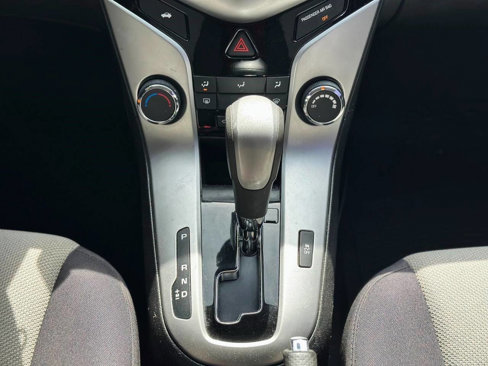 Used 2015 Chevrolet Cruze LS image 16