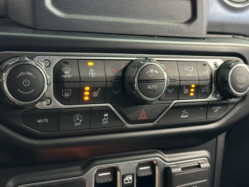 Used 2021 Jeep Wrangler Unlimited Sport image 26