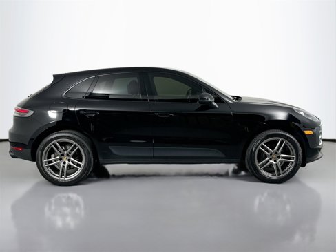 Certified 2020 Porsche Macan image 8