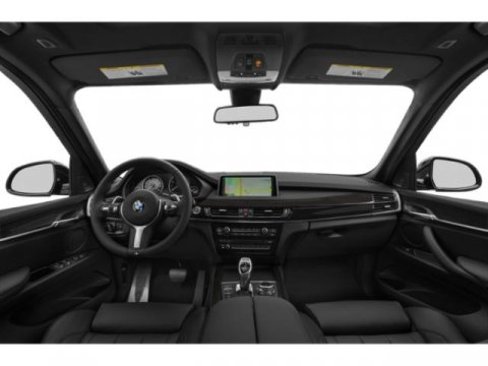 Used 2015 BMW X5 xDrive35d image 11